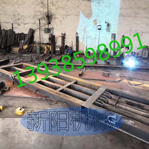 廢紙打包機打包廢舊塑料礦泉水瓶的工作原理是什么?