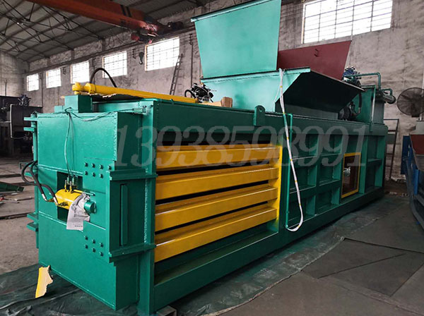 玉米秸稈打包機 不僅能幫助農民伯伯解決更多的難題 還能有效貯存